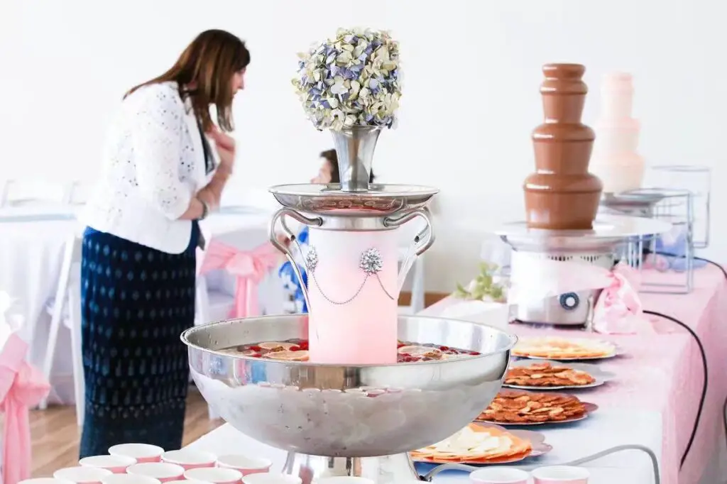 Chocolate fountain and refreshments at my wedding